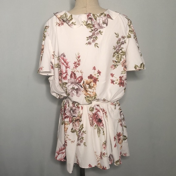 #89 CITY CHIC Heartwine  White Floral Wrap Top 18 - Picture 6 of 12
